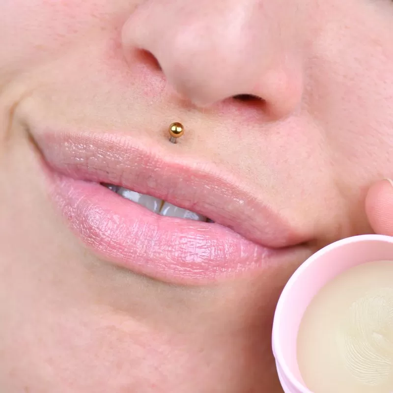 LIPPENPEELING & BALSAM COCONUT - KISS THERAPY