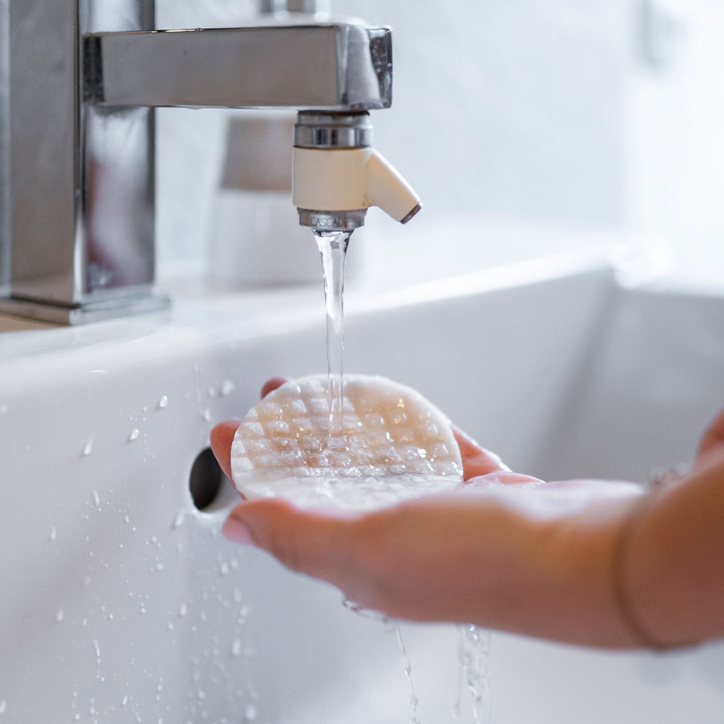 10 WASCHBARE ABSCHMINKPADS | AUS HOLZZELLULOSE | NACHHALTIGE PADS INKL. DOSE ZUR AUFBEWAHRUNG UND WÄSCHENETZ | MADE IN GERMANY